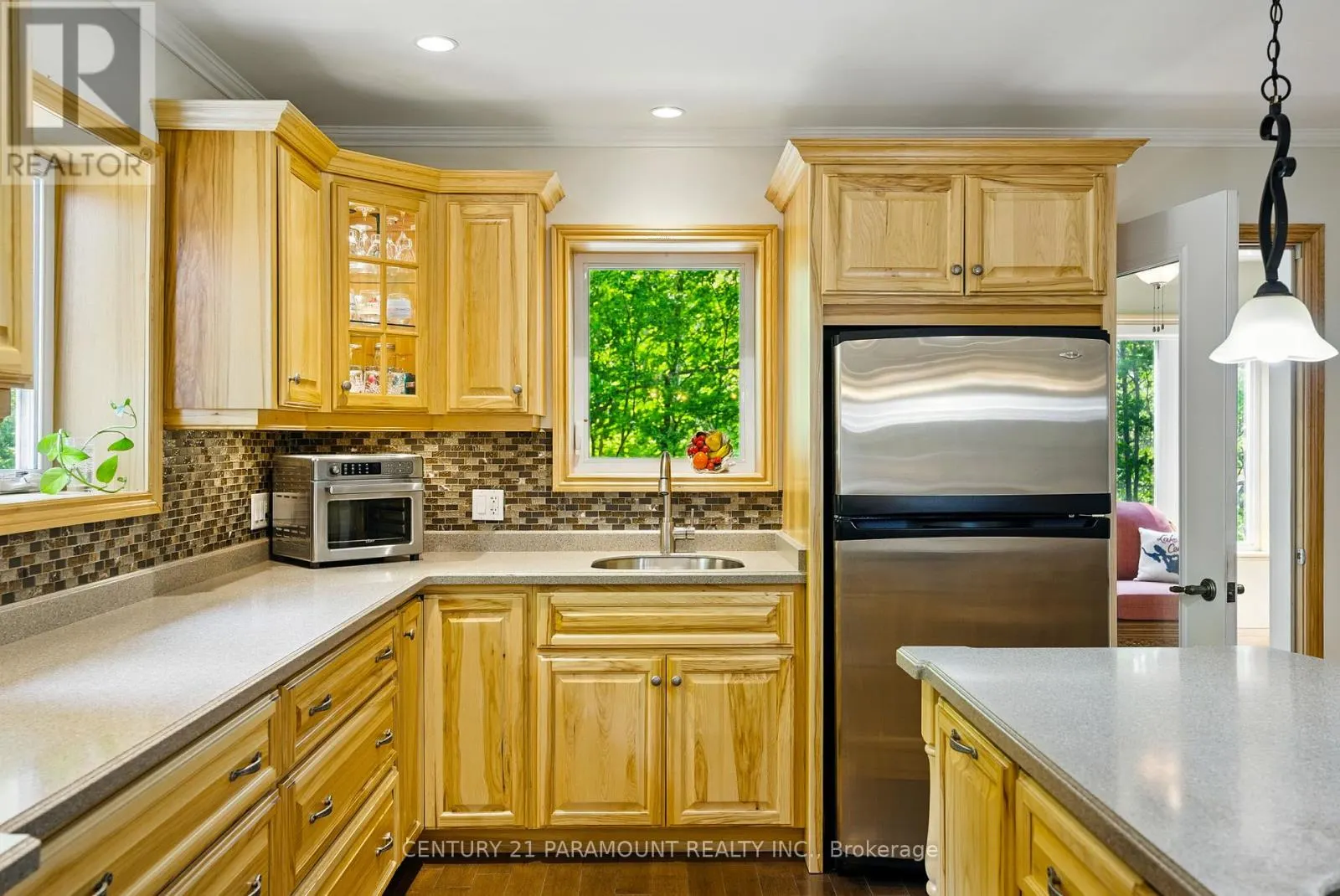 276 JEFFREY ROAD N