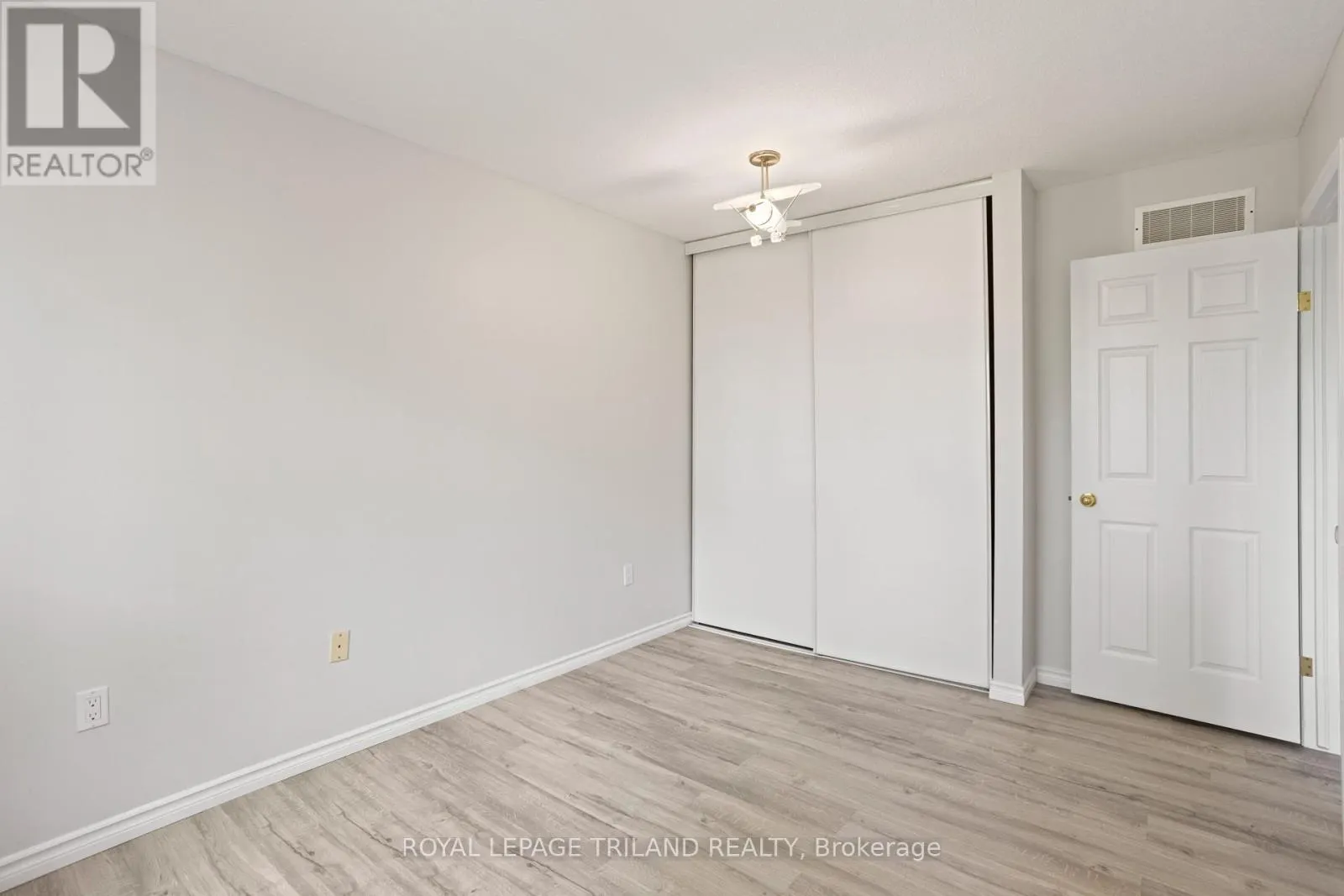 37 - 1921 FATHER DALTON AVENUE, #37