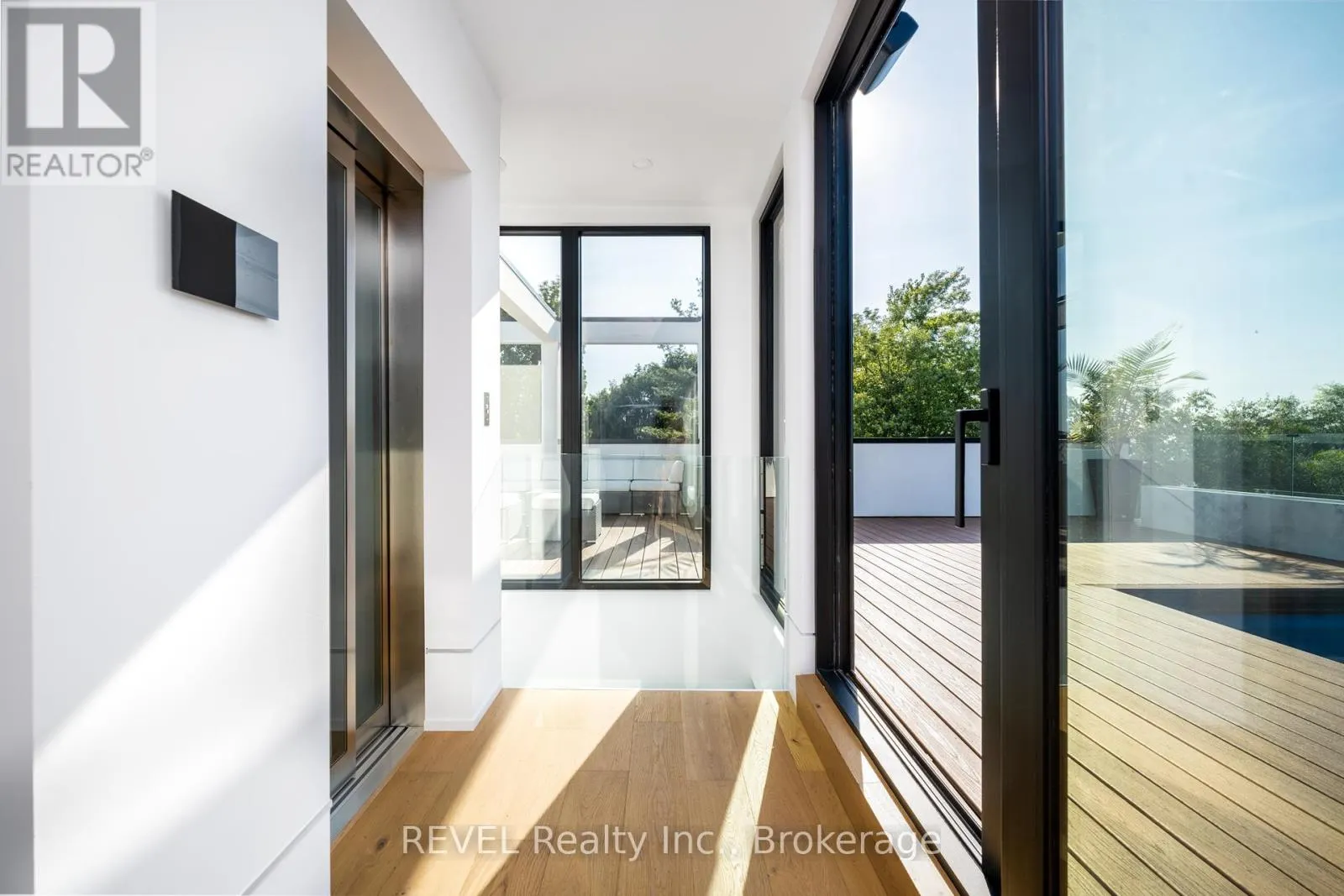 6 FIRELANE 11 STREET
