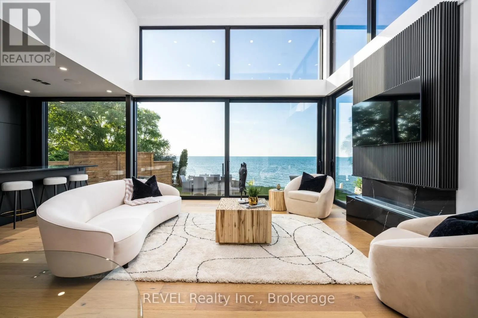 6 FIRELANE 11 STREET