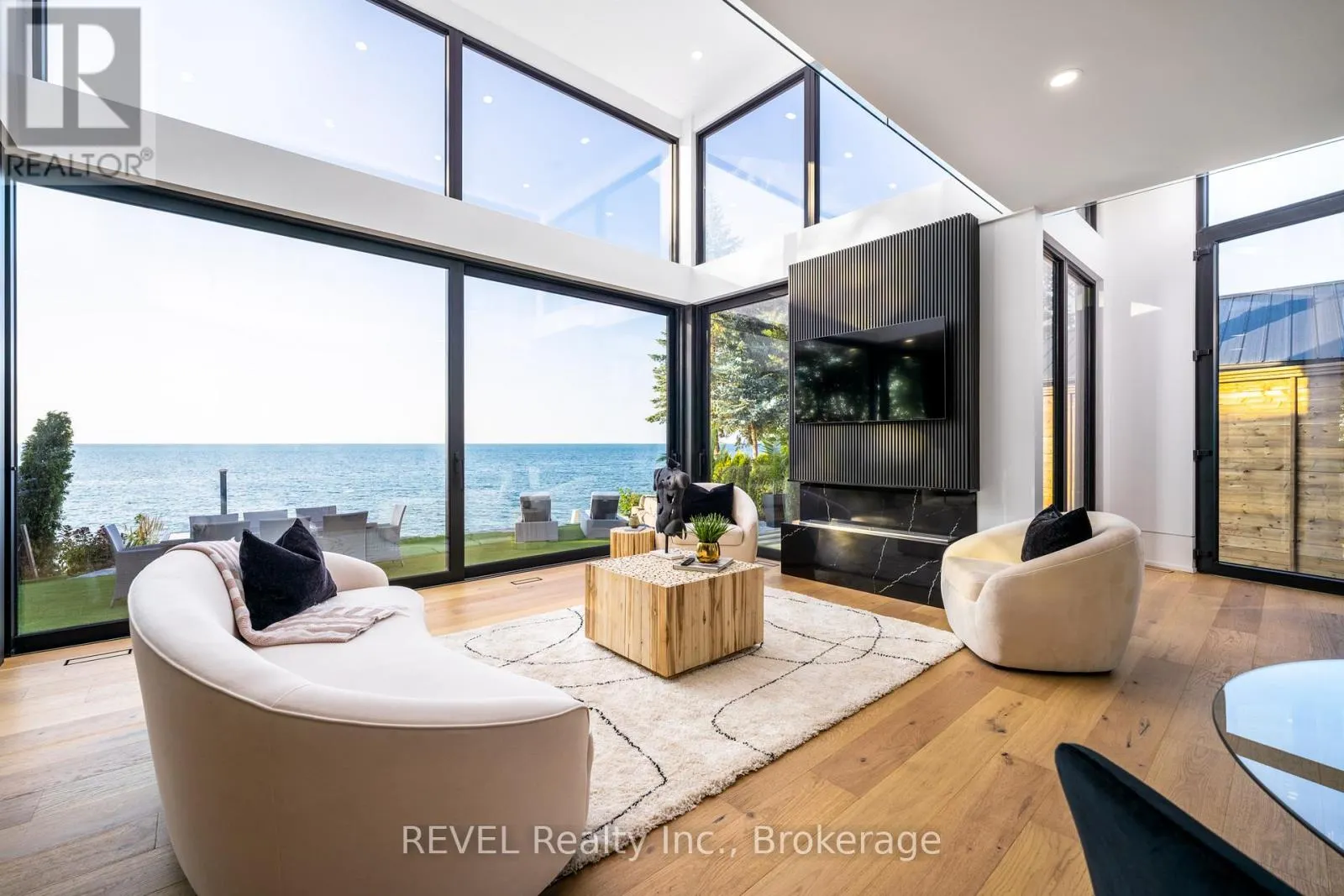 6 FIRELANE 11 STREET