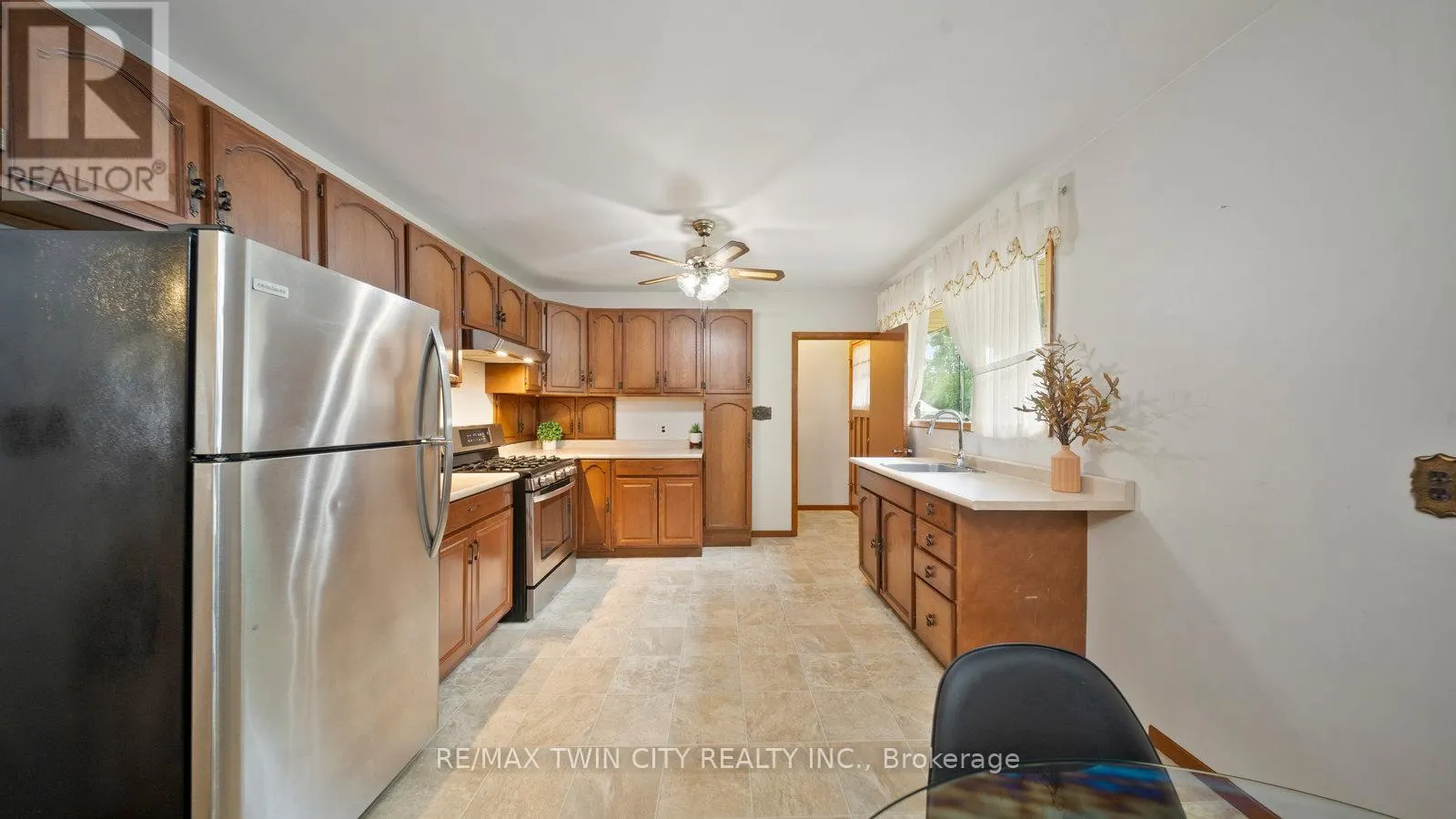 25 KENSINGTON AVENUE