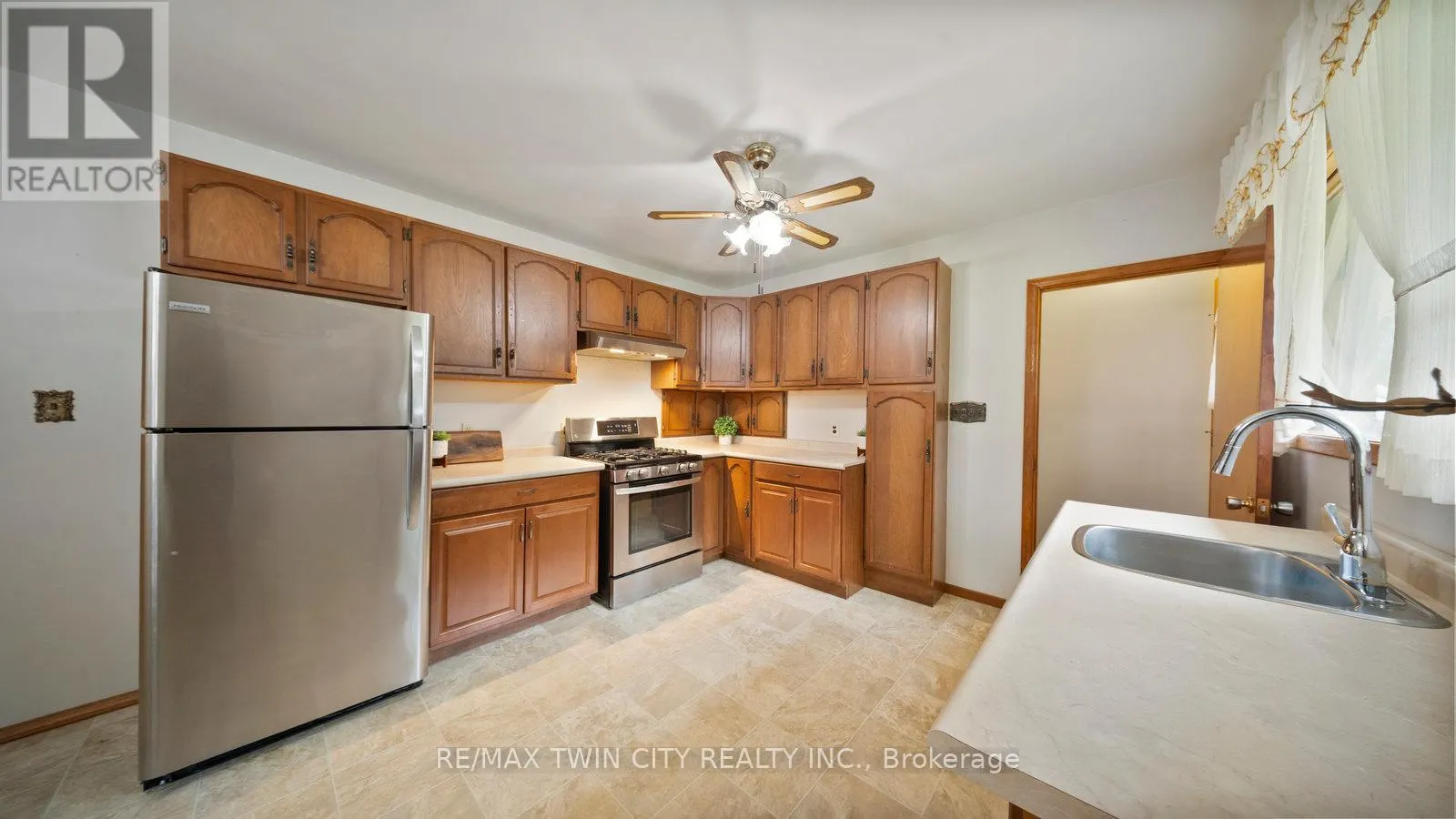 25 KENSINGTON AVENUE