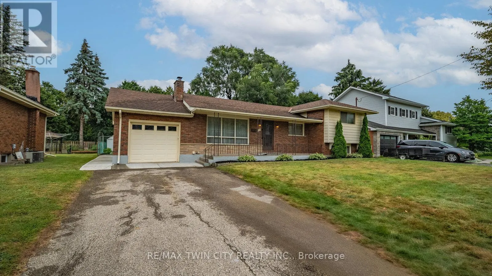 25 KENSINGTON AVENUE