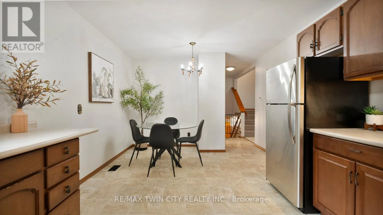 25 KENSINGTON AVENUE