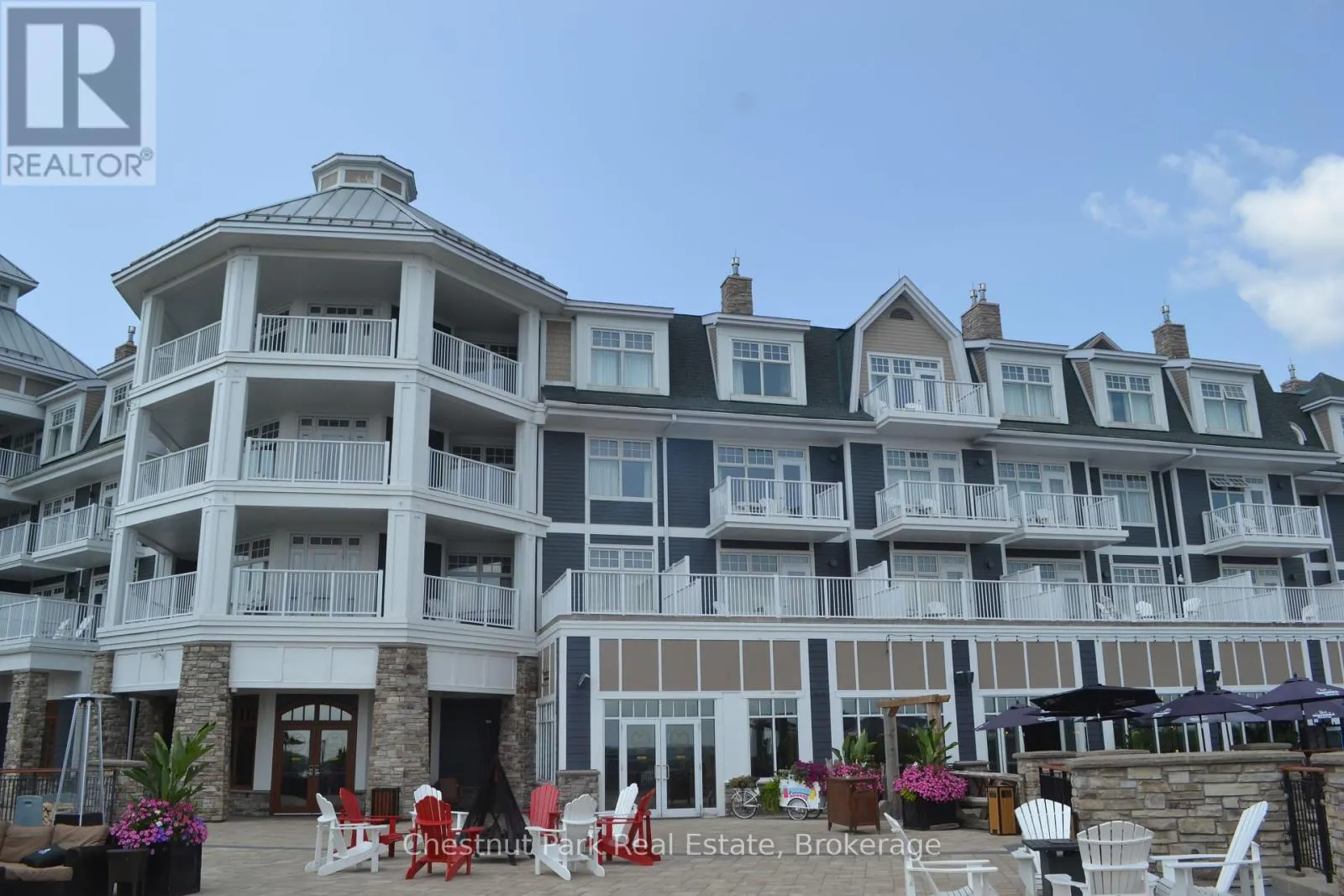 S243 - 1050 PAIGNTON HOUSE ROAD, #S243