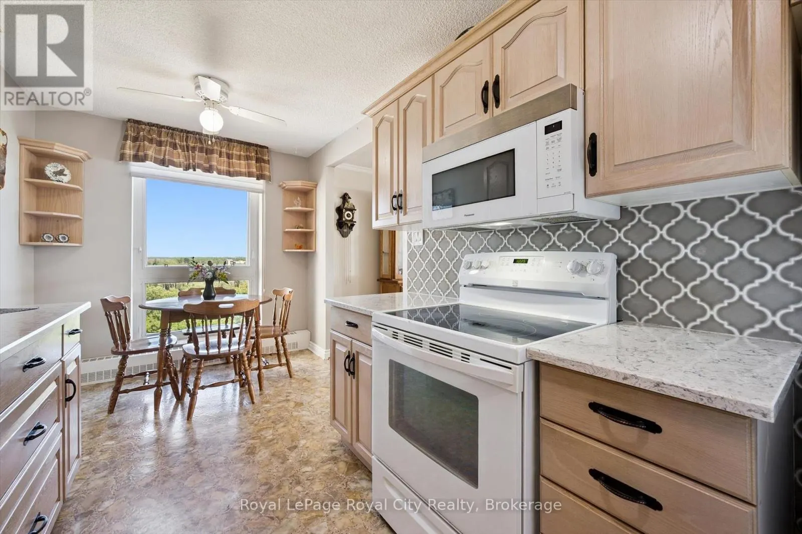 713 - 19 WOODLAWN ROAD E, #713