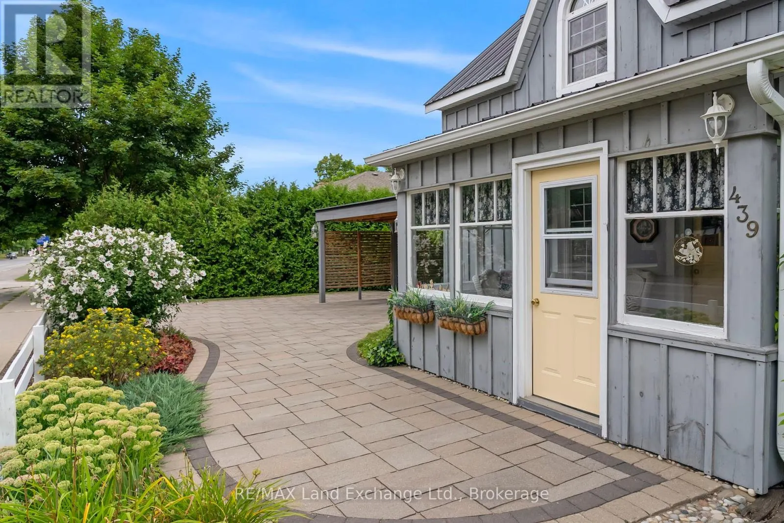 439 GREEN STREET