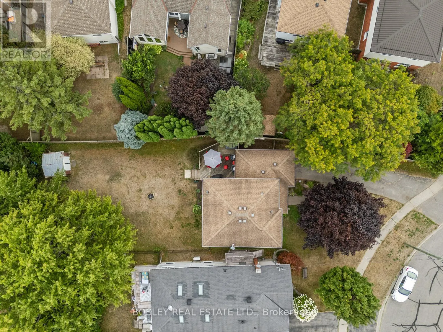 687 MACKECHNIE CRESCENT