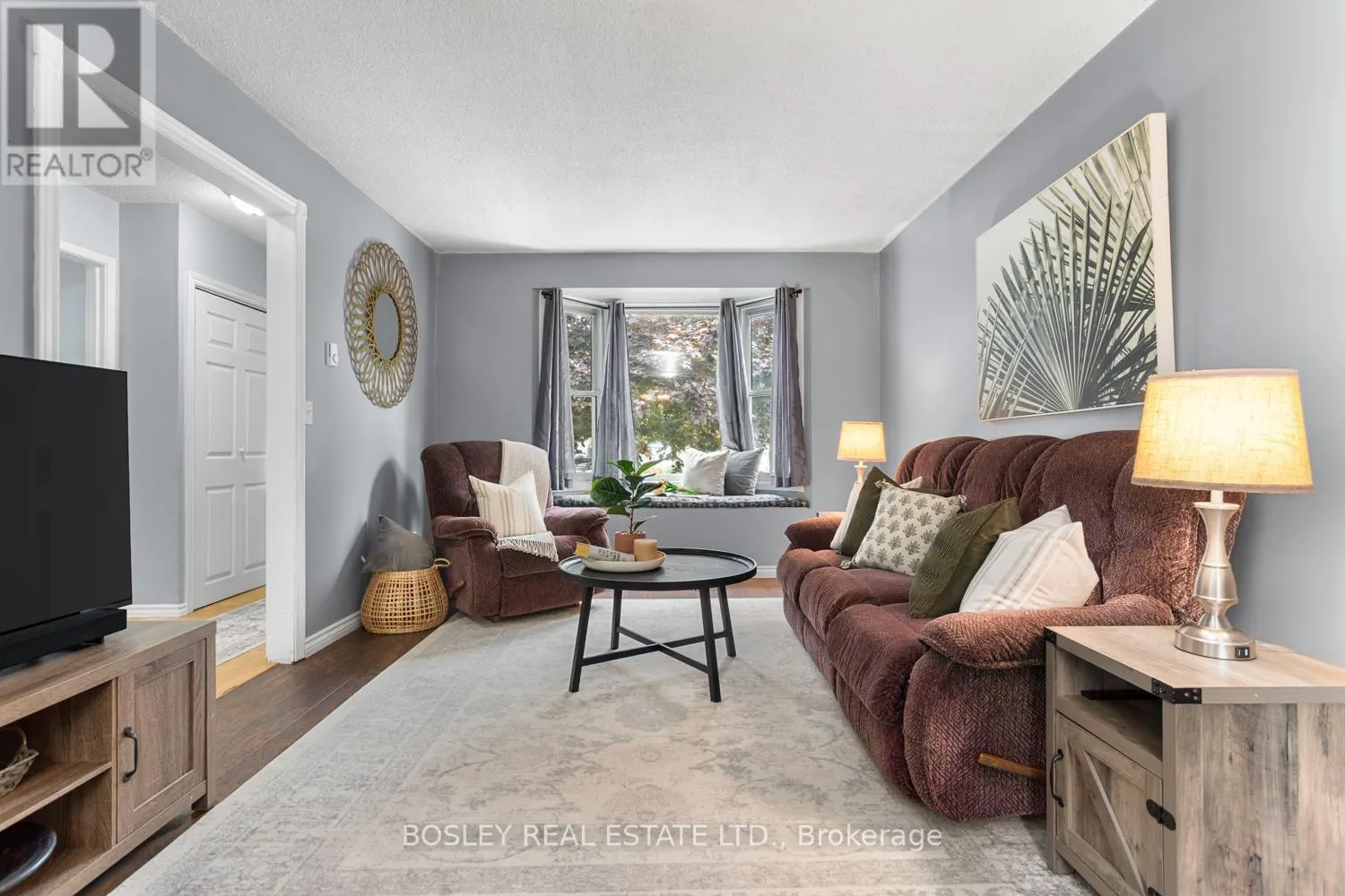 687 MACKECHNIE CRESCENT