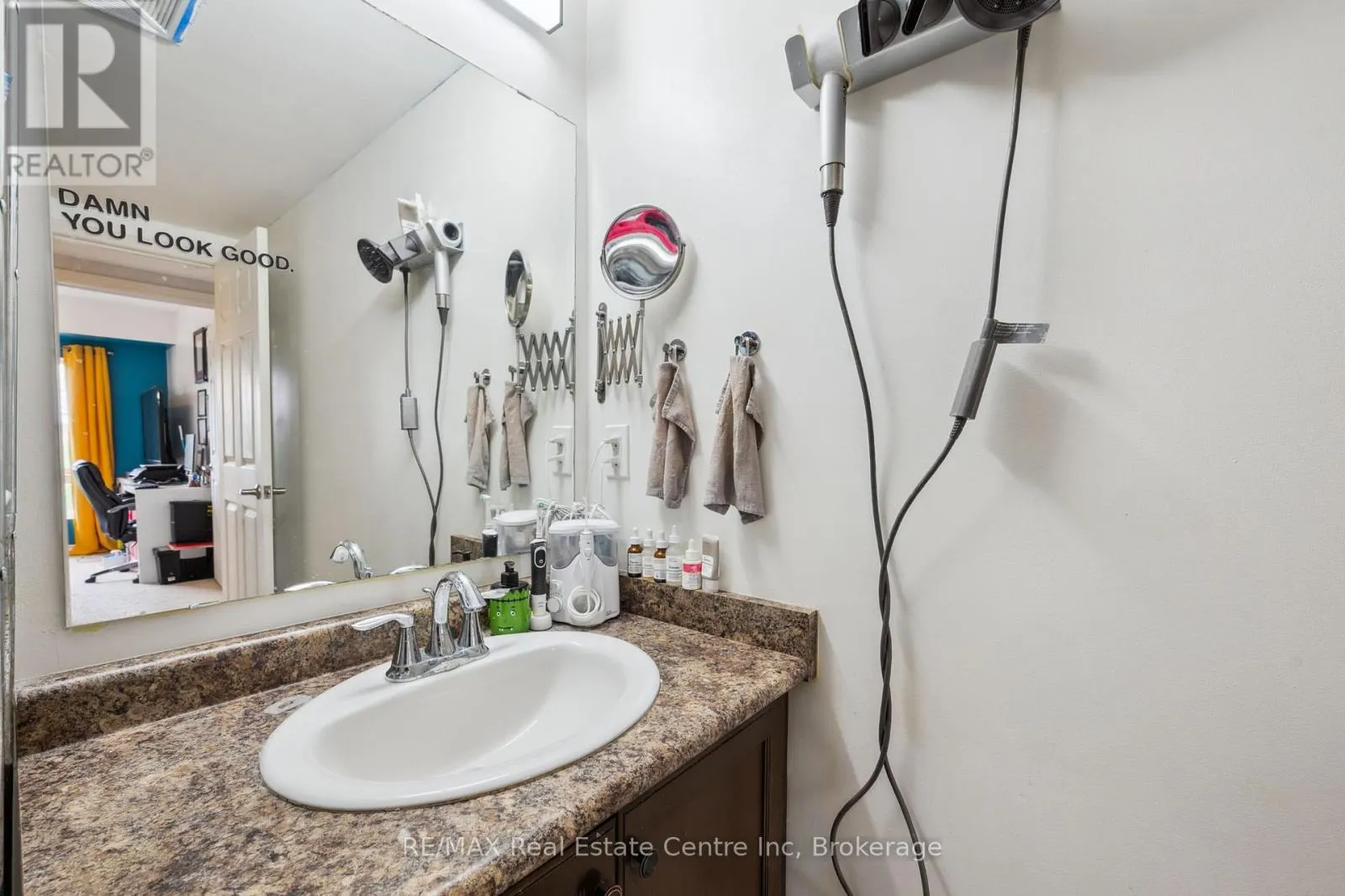 303 - 19 WATERFORD DRIVE, #303