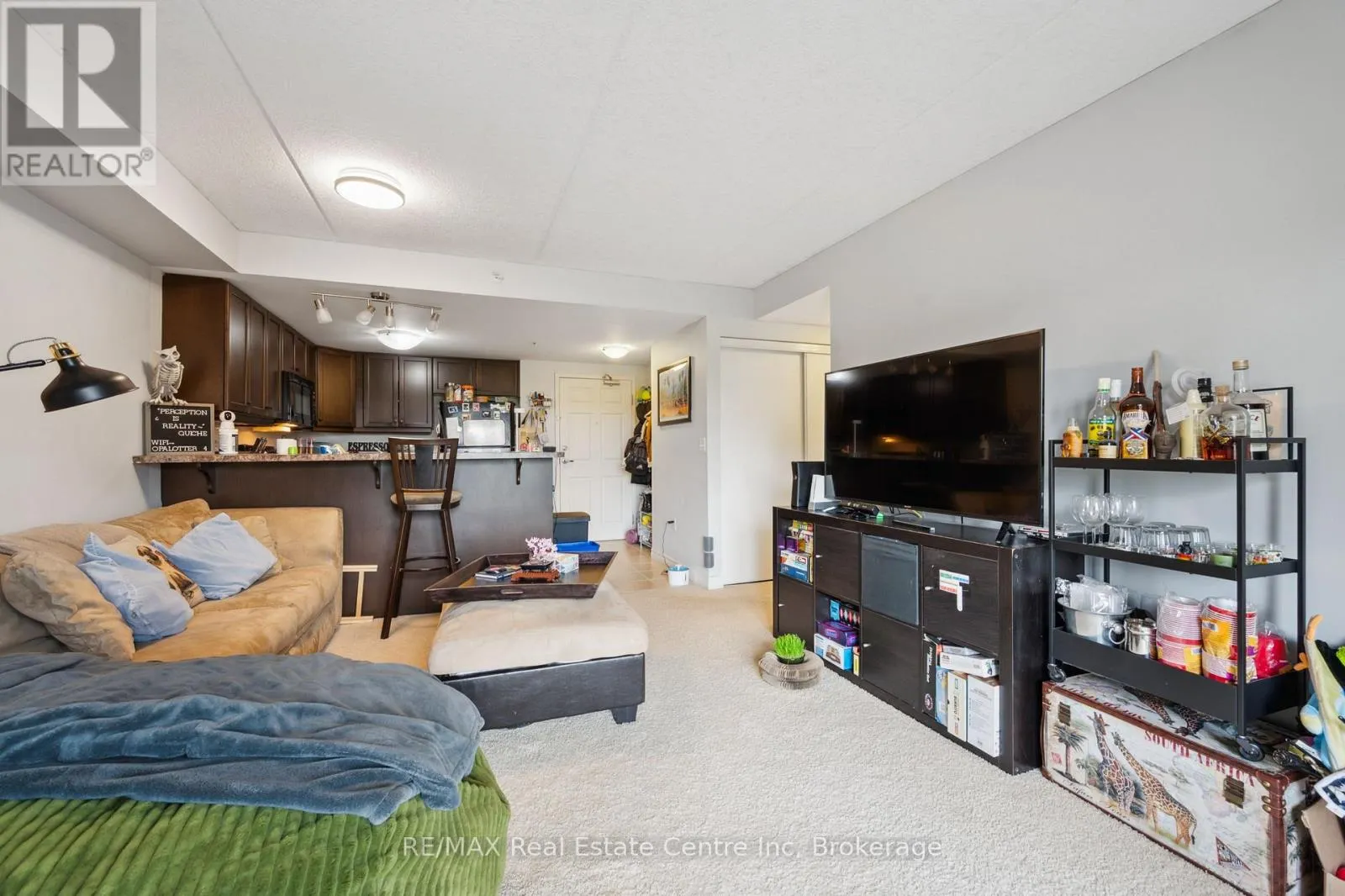 303 - 19 WATERFORD DRIVE, #303