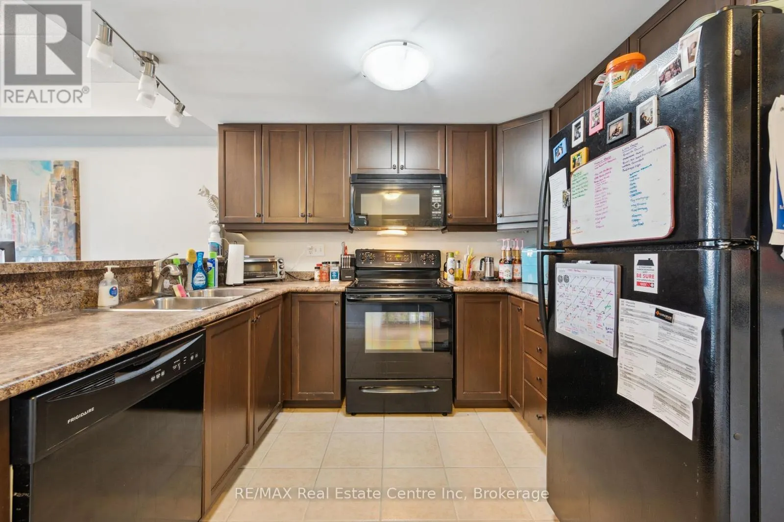 303 - 19 WATERFORD DRIVE, #303