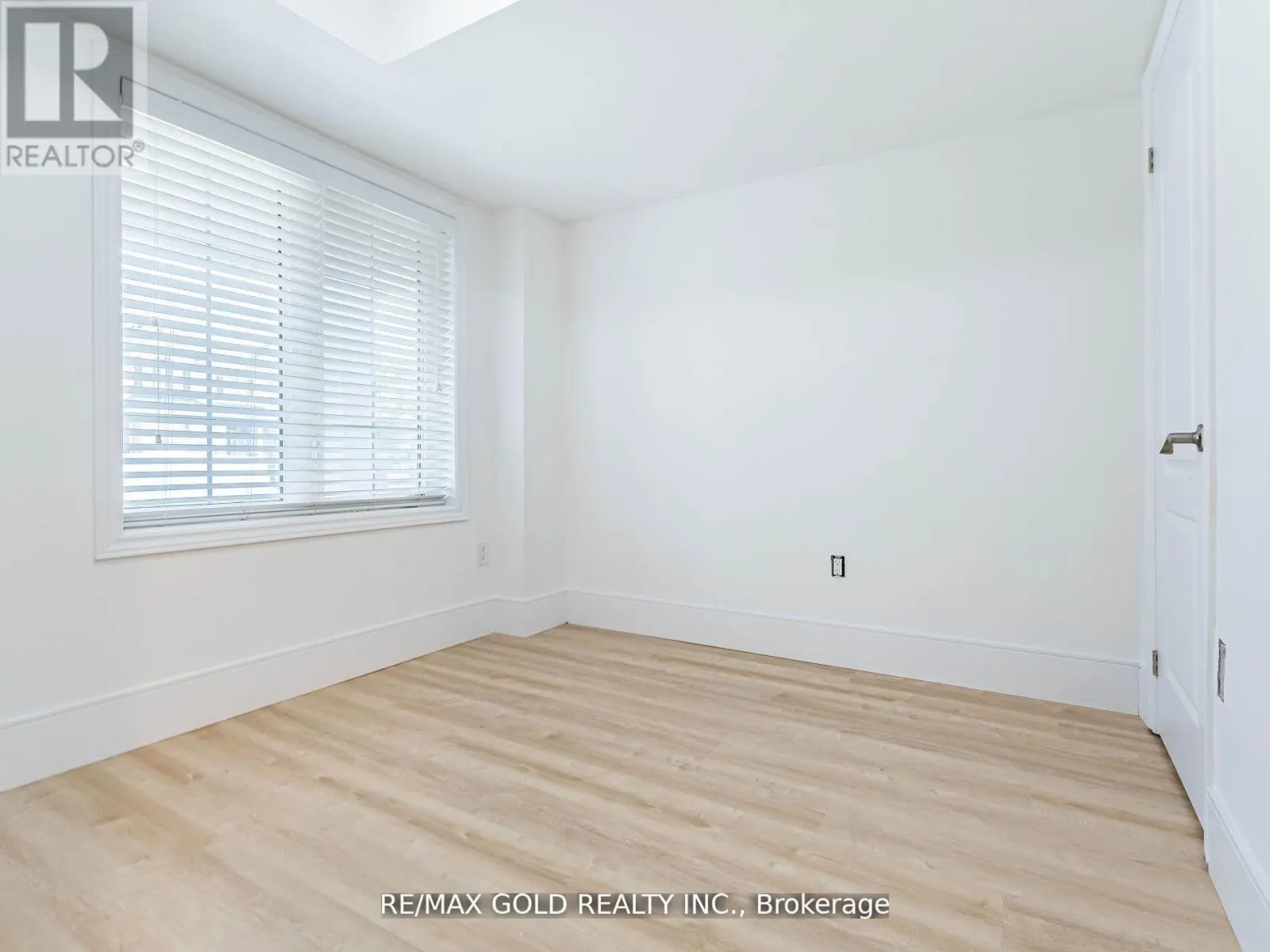436 LINDEN DRIVE