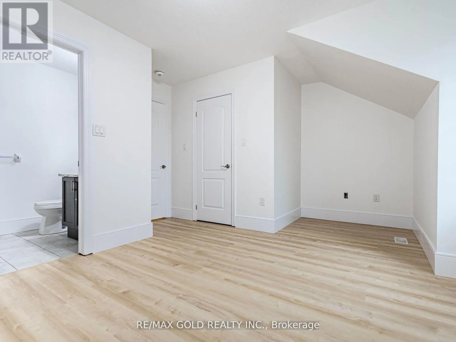 436 LINDEN DRIVE