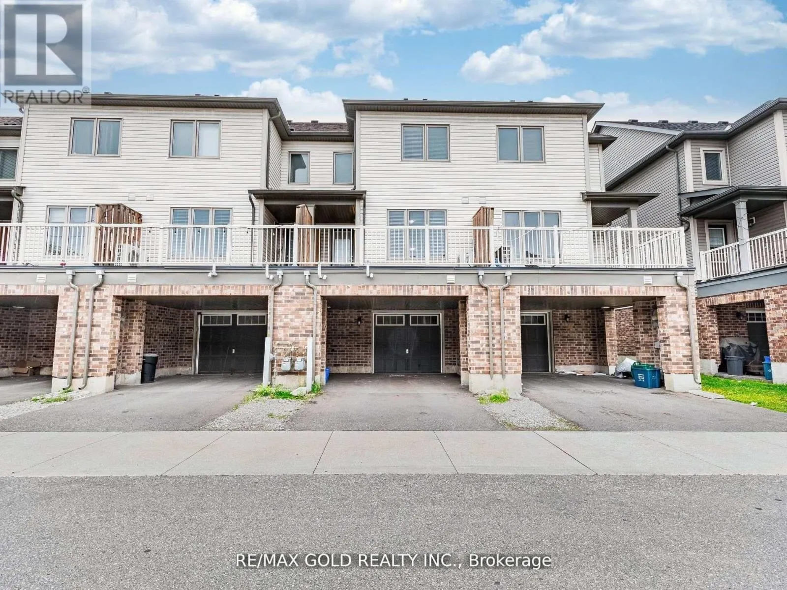 436 LINDEN DRIVE