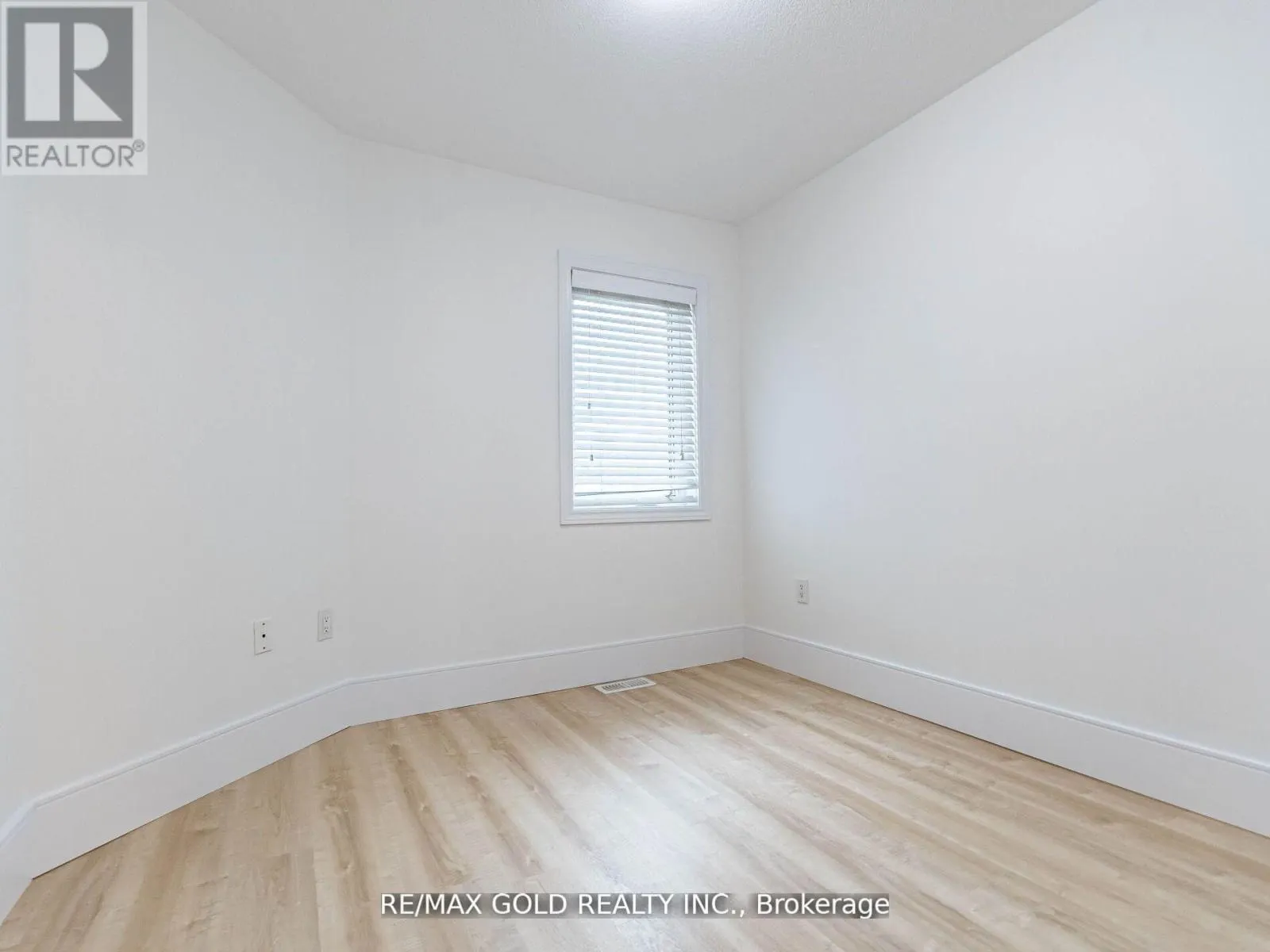 436 LINDEN DRIVE