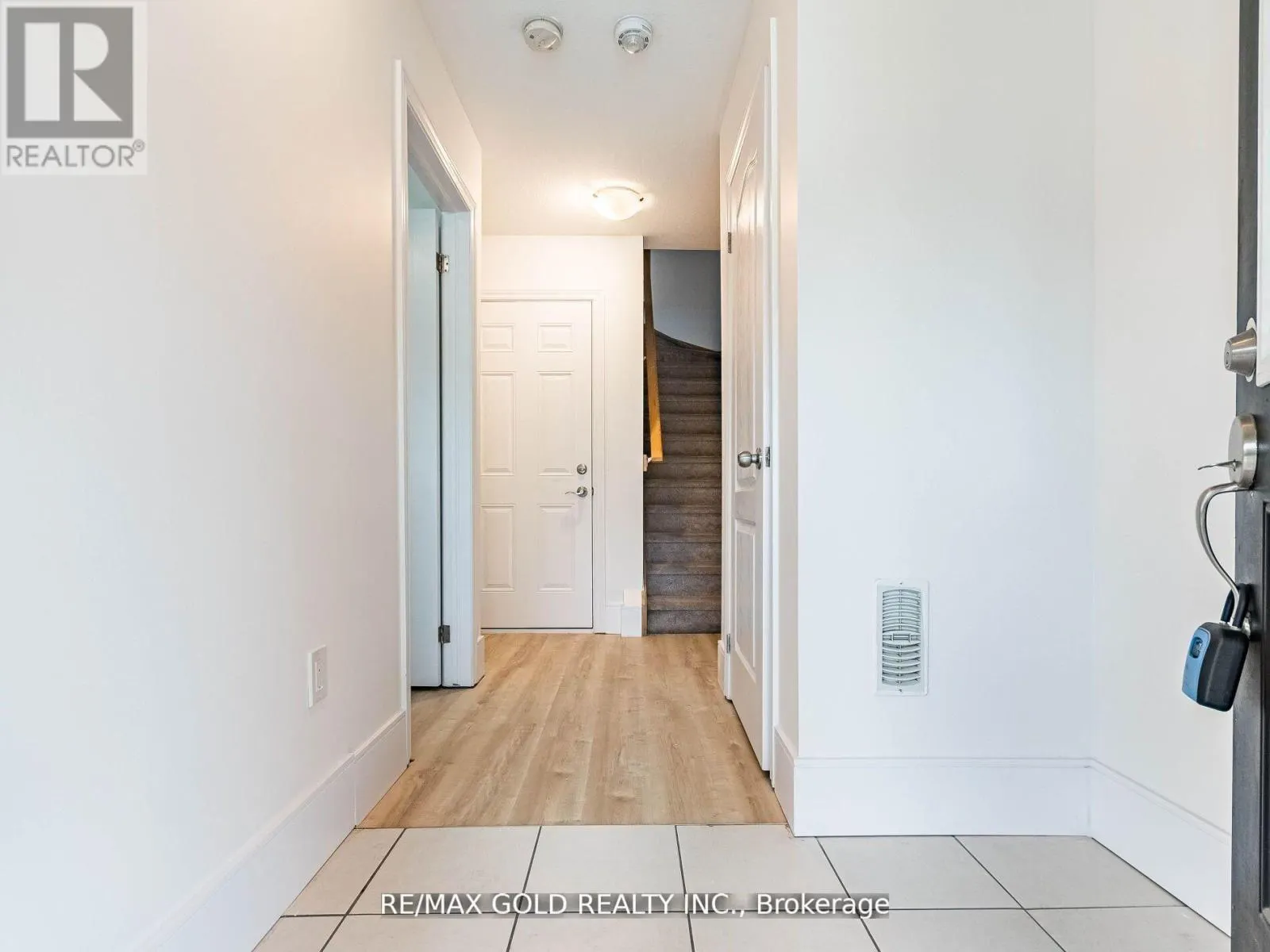 436 LINDEN DRIVE