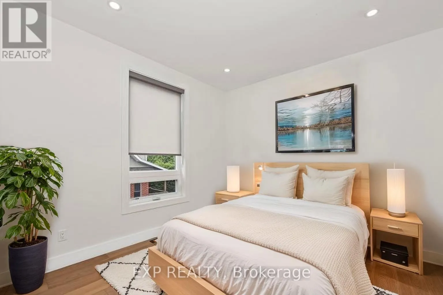 4A HURON AVENUE N