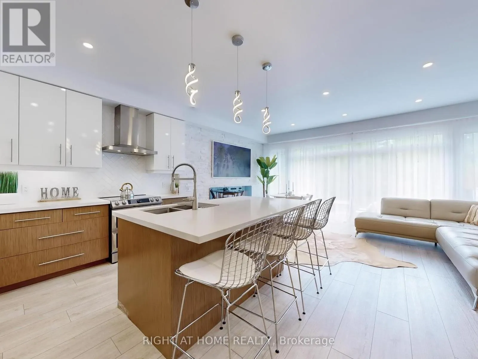 30 - 35 MIDHURST HEIGHTS