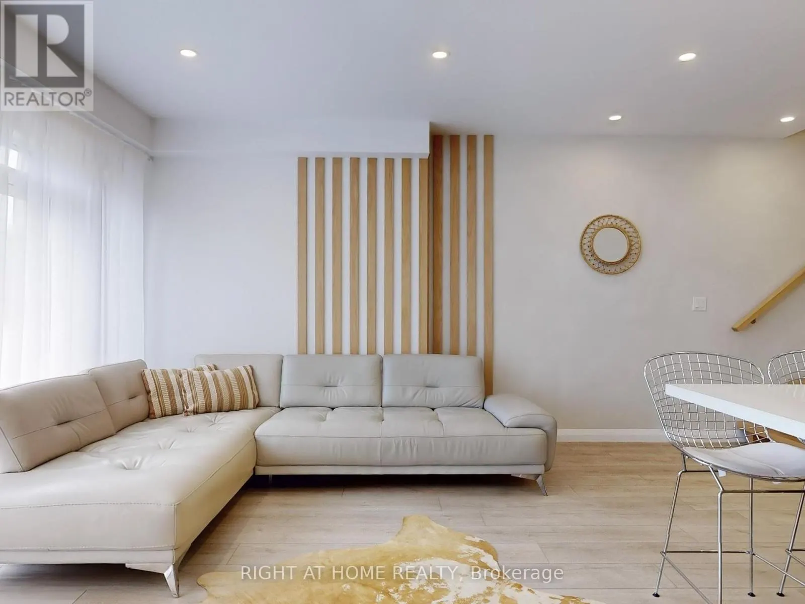 30 - 35 MIDHURST HEIGHTS