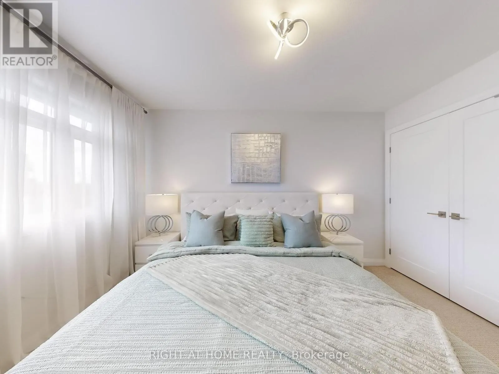30 - 35 MIDHURST HEIGHTS
