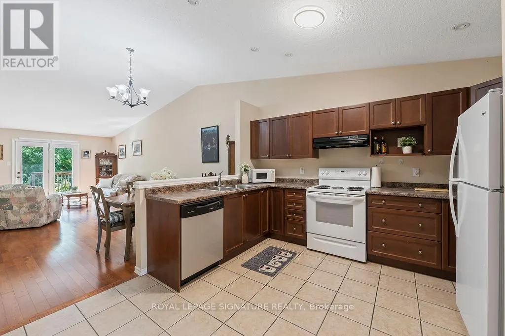18 - 510 QUEENSWAY WEST