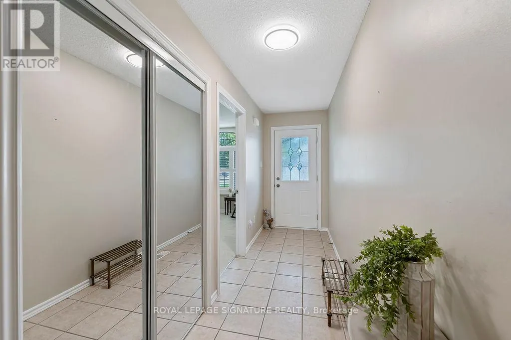 18 - 510 QUEENSWAY WEST