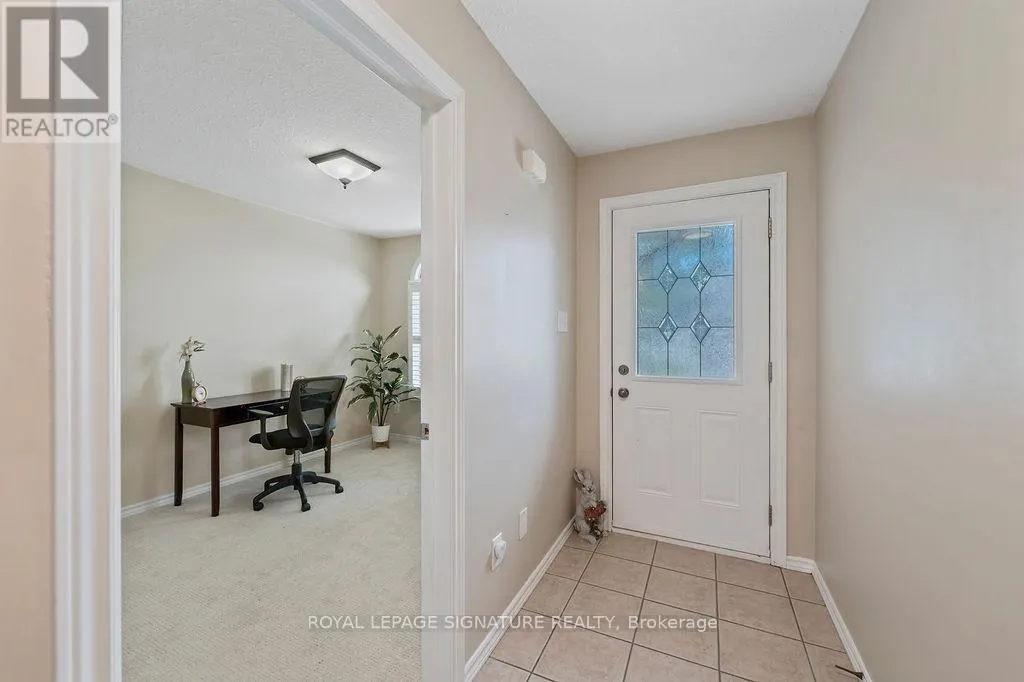 18 - 510 QUEENSWAY WEST