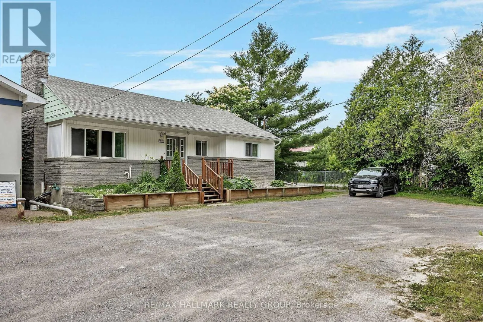 2460 LEITRIM ROAD