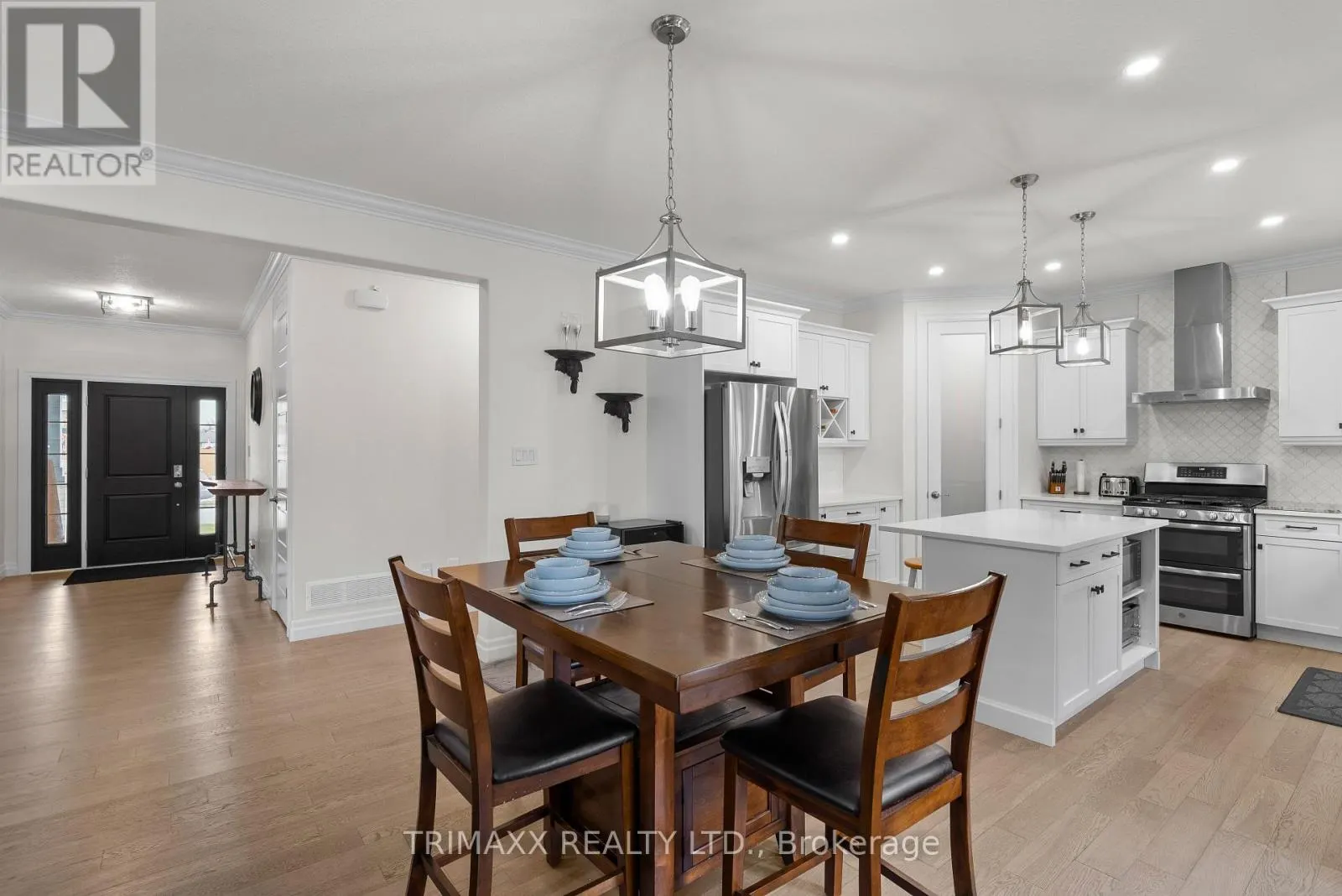 31 THAMES SPRINGS CRESCENT
