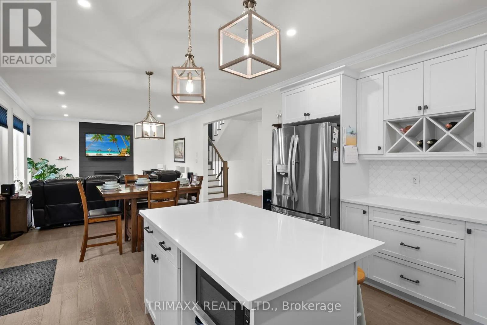 31 THAMES SPRINGS CRESCENT