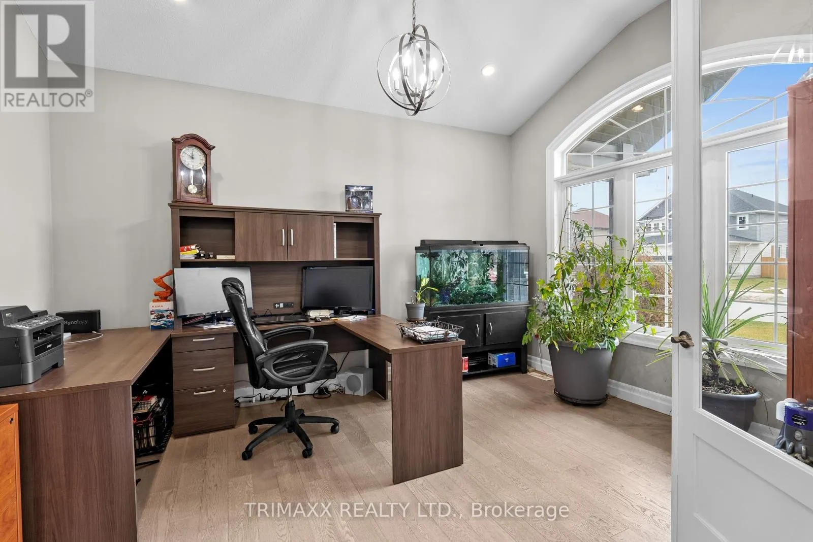 31 THAMES SPRINGS CRESCENT