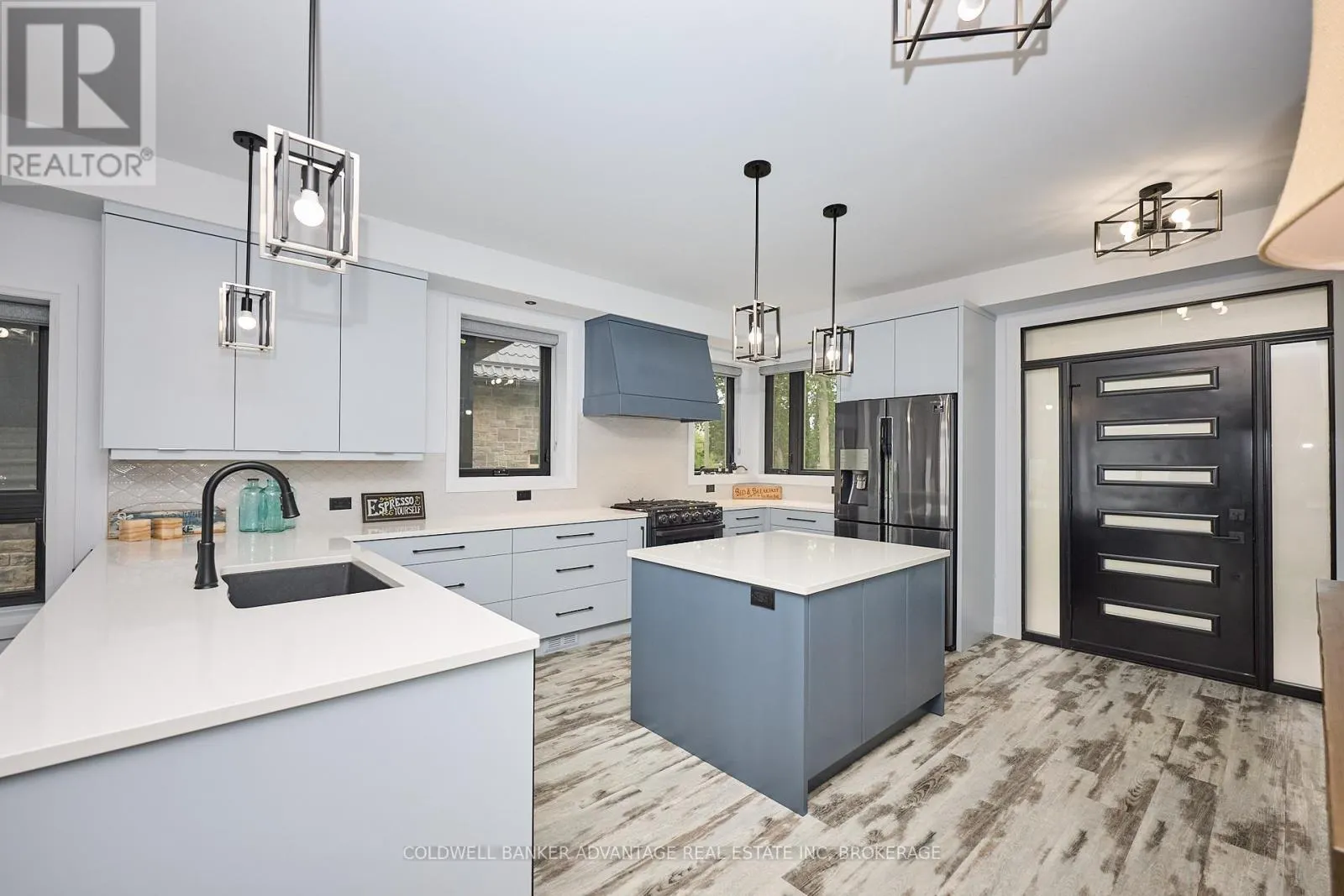 10591 LAKESHORE ROAD