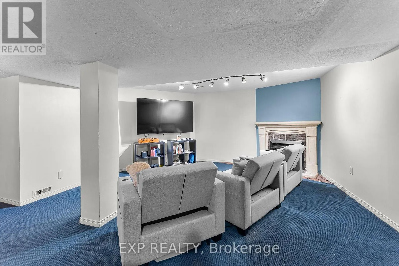 3 BRIARSDALE CRESCENT