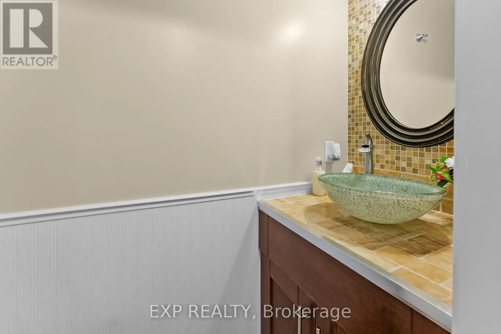 3 BRIARSDALE CRESCENT