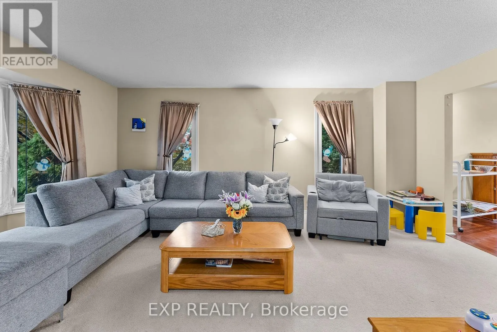 3 BRIARSDALE CRESCENT