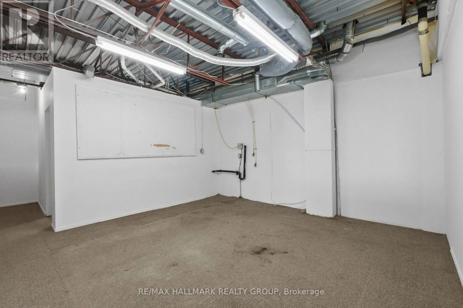 42 - 1010 POLYTEK STREET