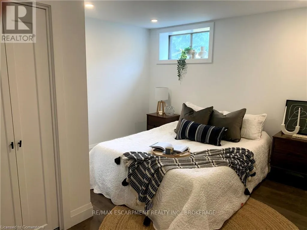 LOWER - 46 CLOKE COURT, #Lower