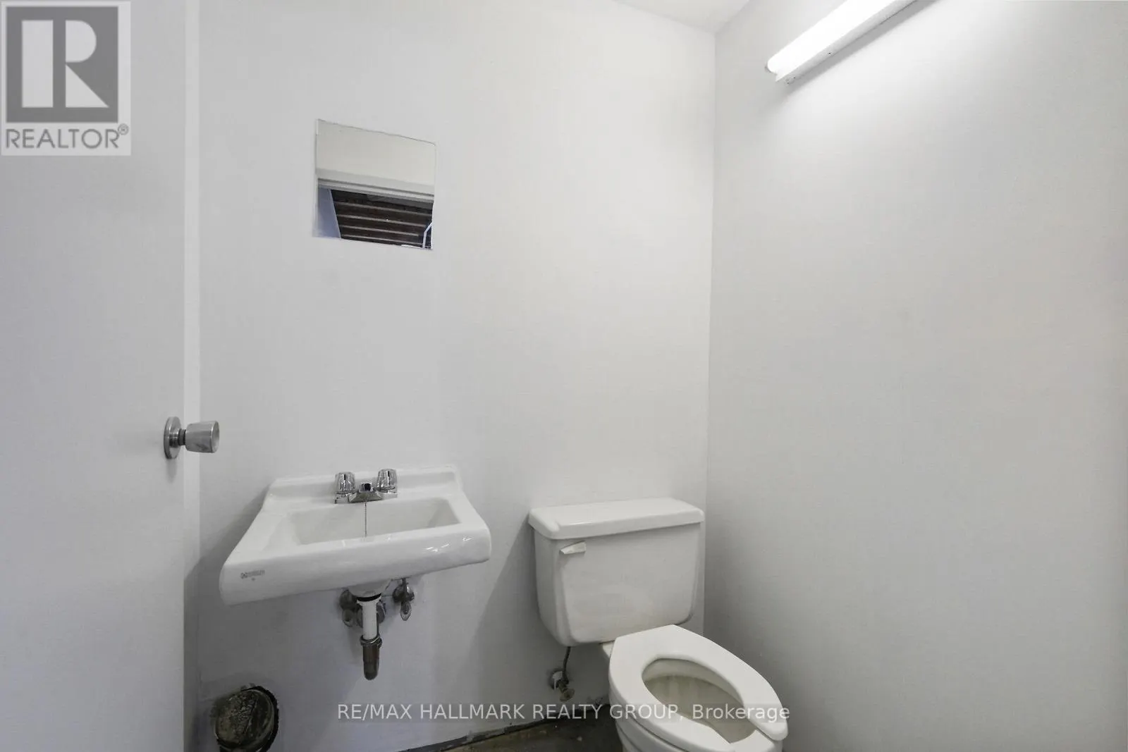 38 - 1010 POLYTEK STREET
