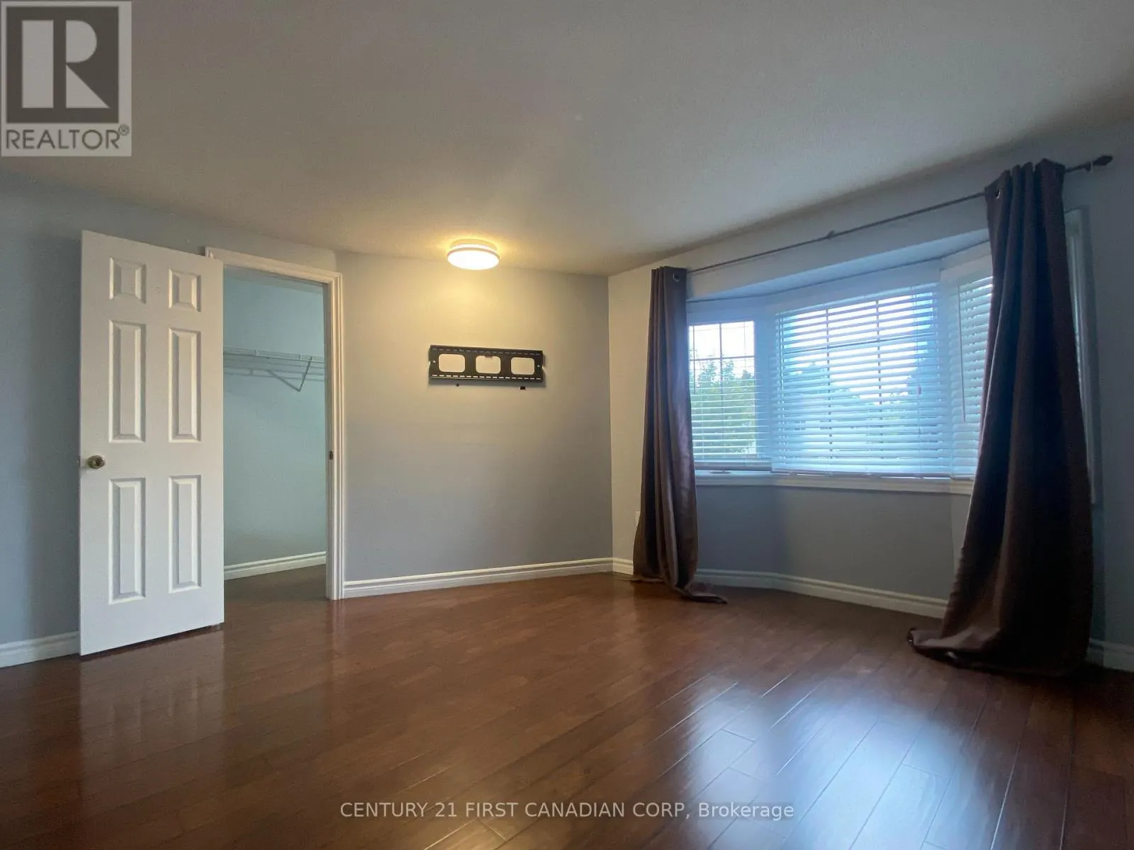 53 - 50 CHAPMAN COURT, #53
