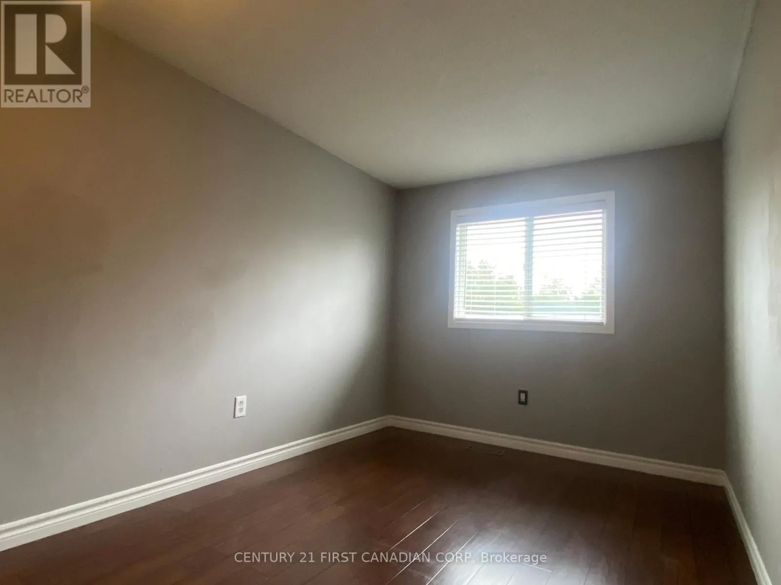 53 - 50 CHAPMAN COURT, #53