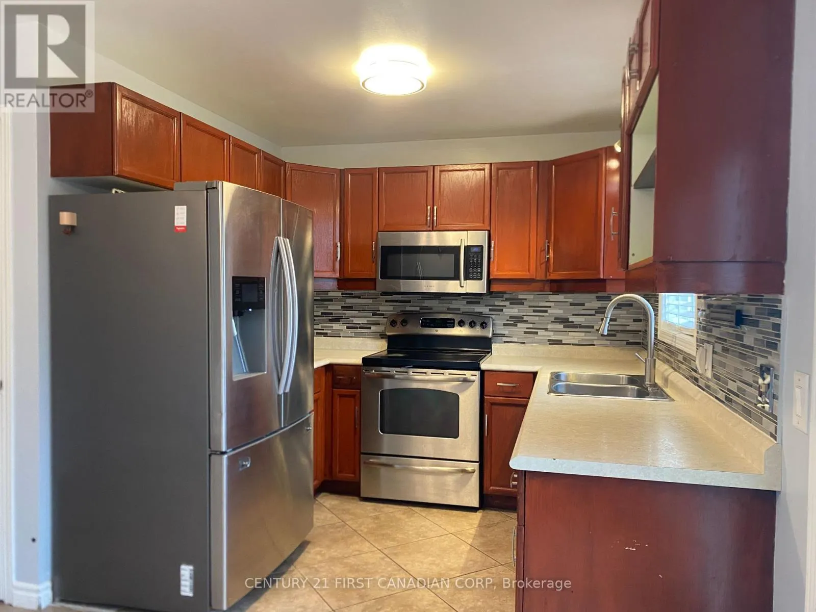 53 - 50 CHAPMAN COURT, #53