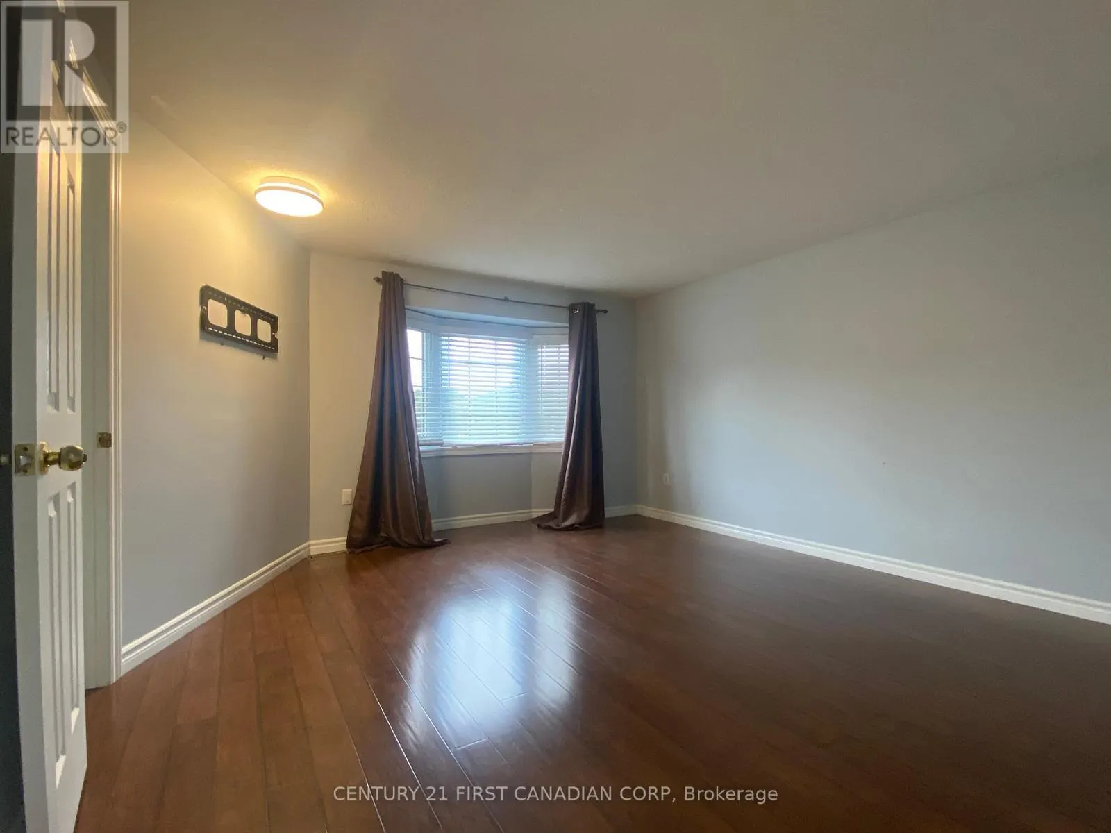 53 - 50 CHAPMAN COURT, #53