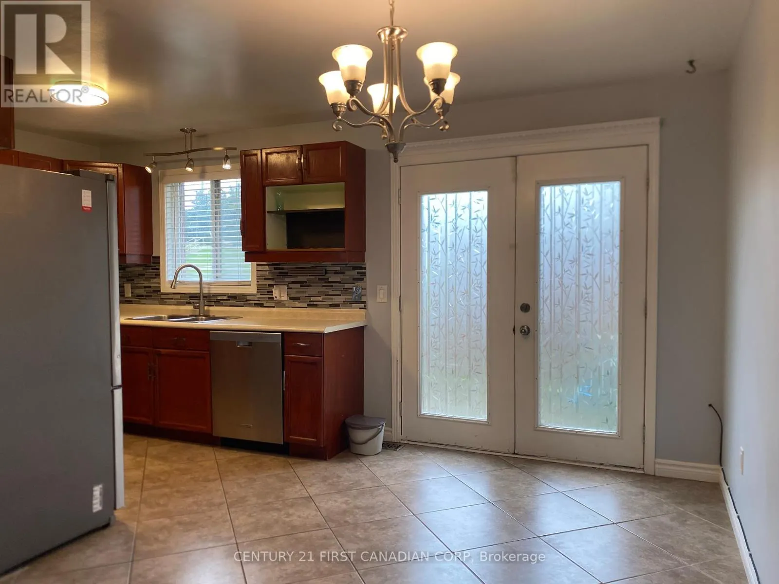 53 - 50 CHAPMAN COURT, #53