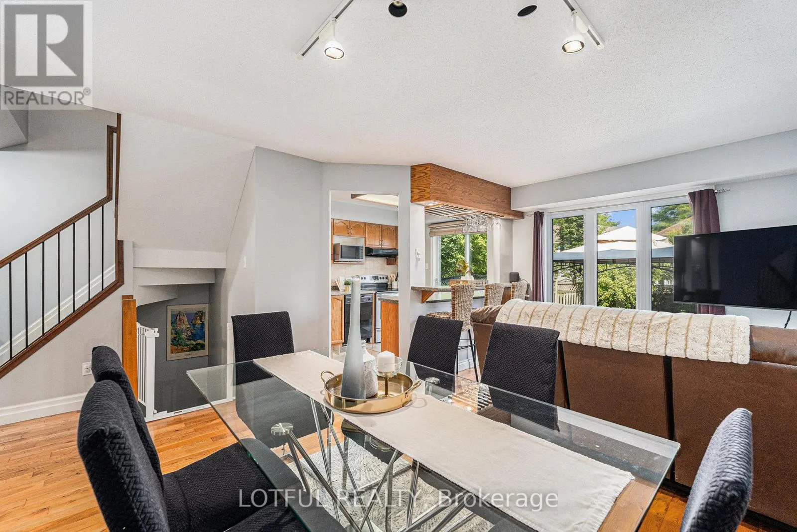 107 QUEENSBURY DRIVE