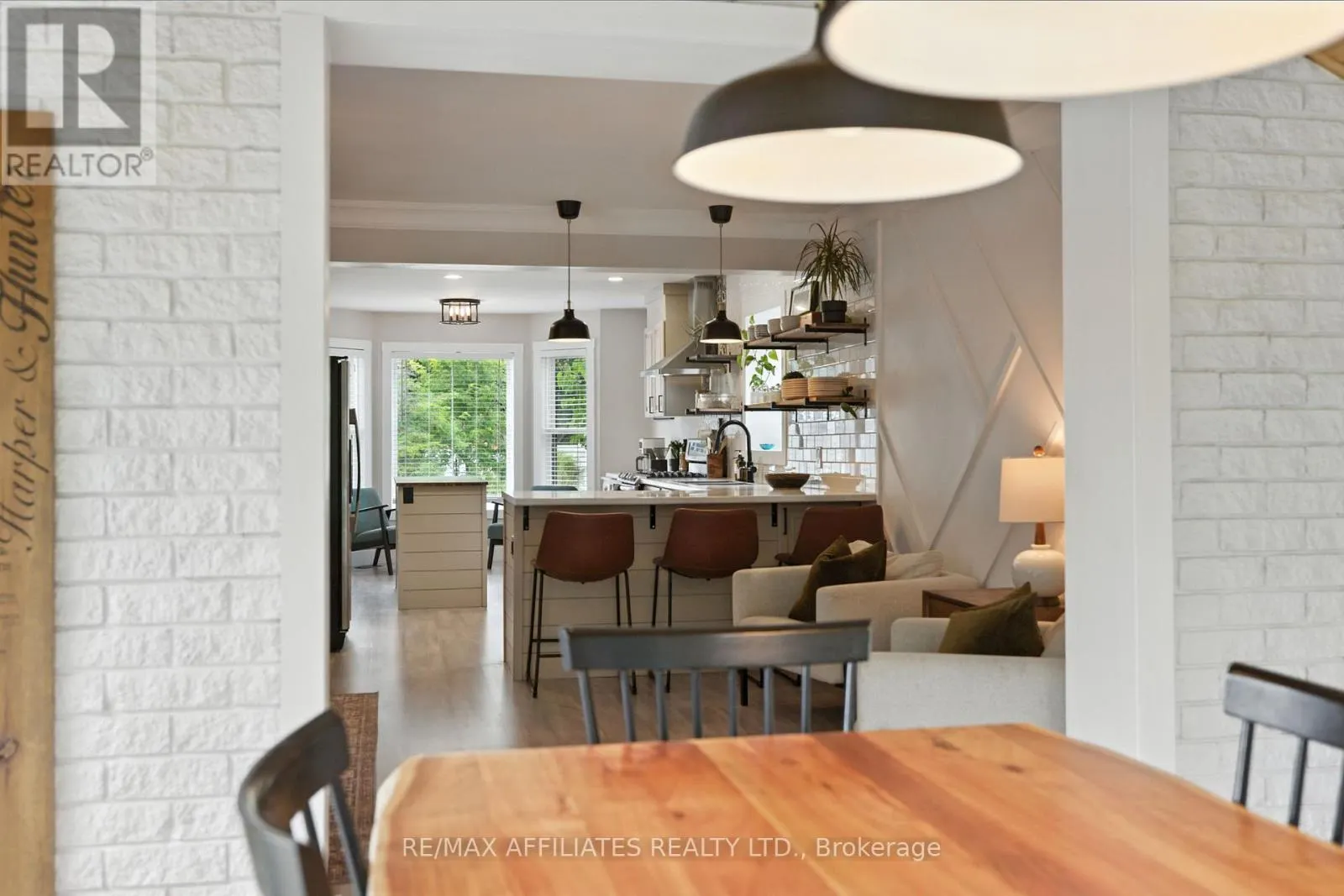 2C BAXTER DRIVE