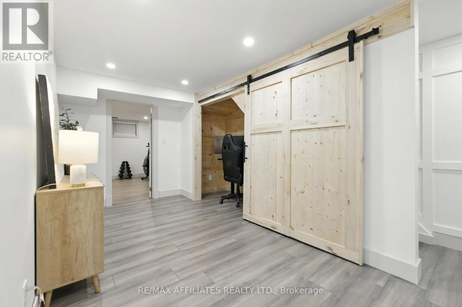 2C BAXTER DRIVE
