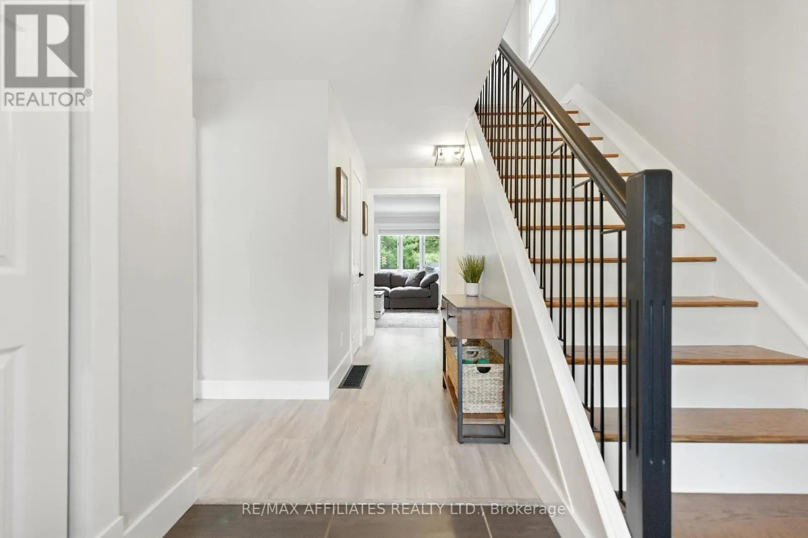 2C BAXTER DRIVE