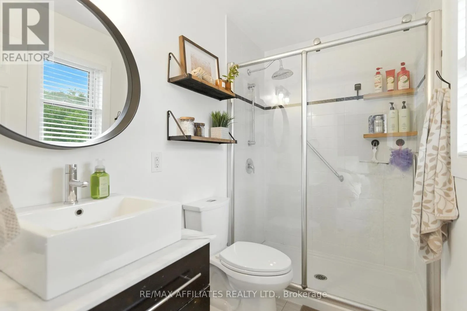 2C BAXTER DRIVE
